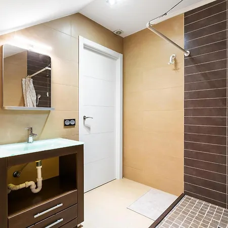 Loft Contemporary 1 Min * Mataro
