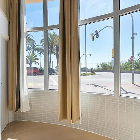 Loft Contemporary 1 Min ماتارو